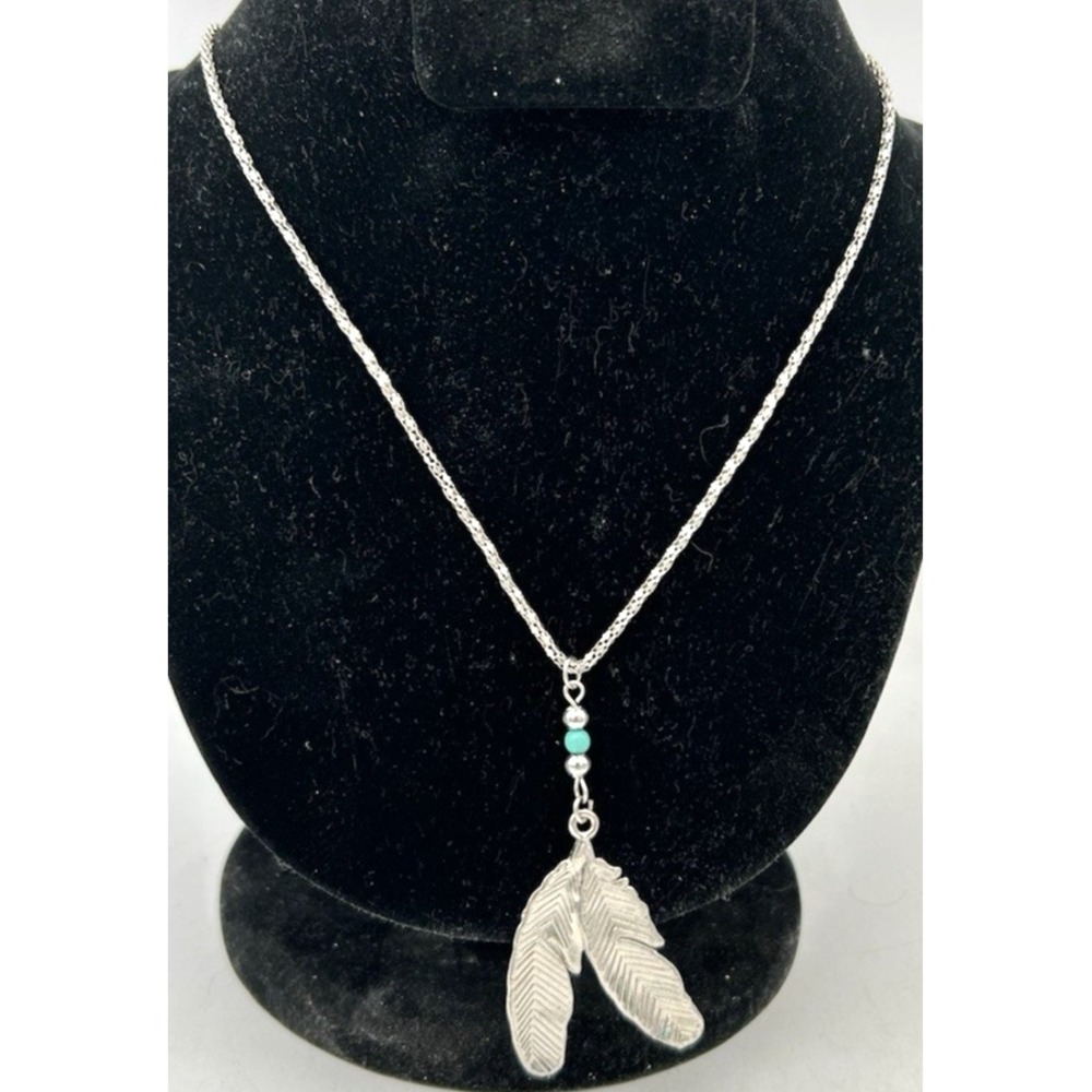 Southwest Silver Tone Necklace Turquoise Feather Pendant Native Inspired 18"